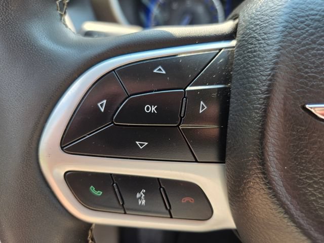 Used 2023 Chrysler Voyager LX FWD image 34