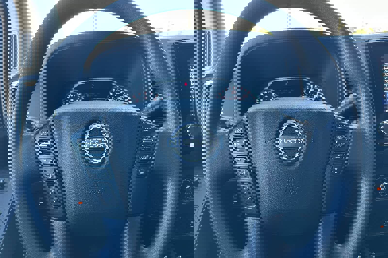 Used 2024 Nissan Frontier SV w/ Technology Package image 21