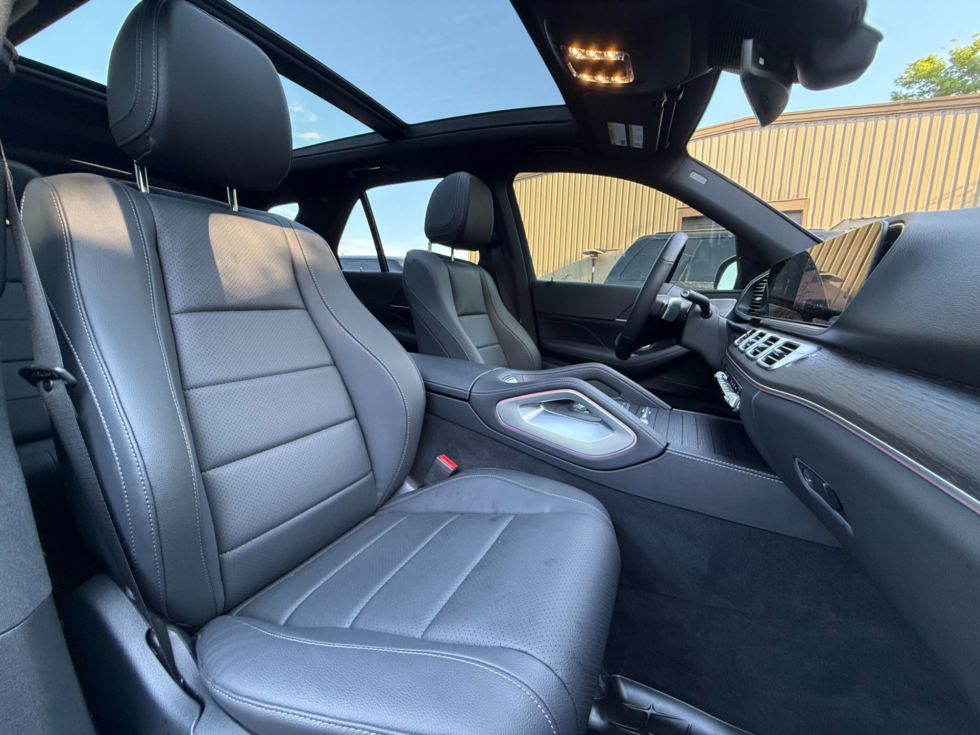 Used 2025 Mercedes-Benz GLE 450 4MATIC image 21