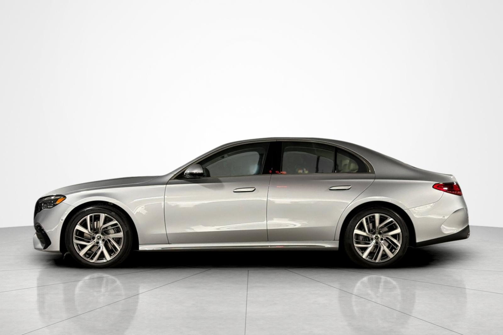 New 2027 Mercedes-Benz E 350 Sedan image 2