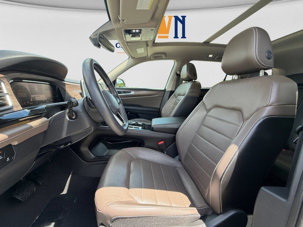 Used 2024 Volkswagen Atlas SEL AWD/4WD image 22
