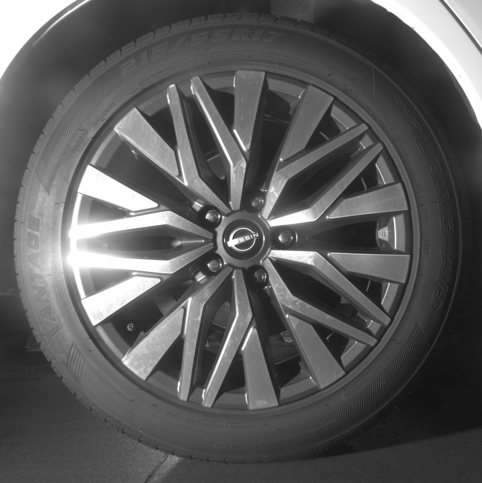 Used 2025 Nissan Altima 2.5 SV FWD image 18