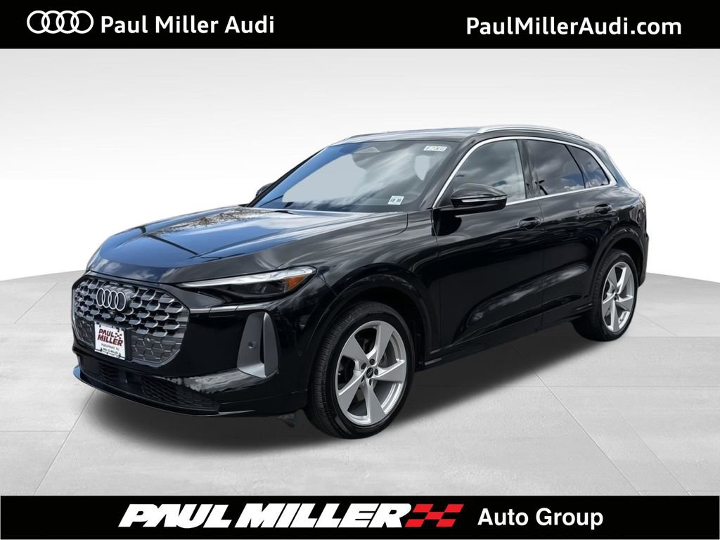 Used 2025 Audi Q5 Prestige AWD/4WD image 1