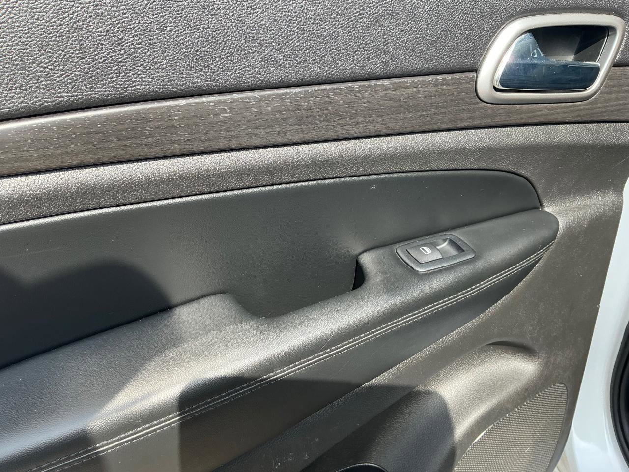 Used 2018 Jeep Grand Cherokee Altitude image 16