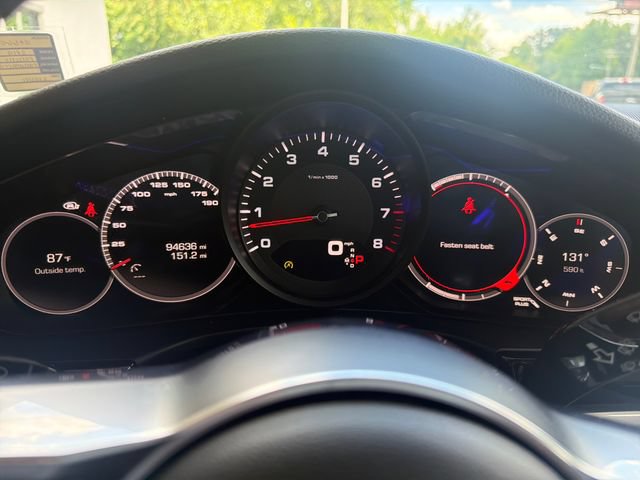 Used 2019 Porsche Panamera RWD image 19