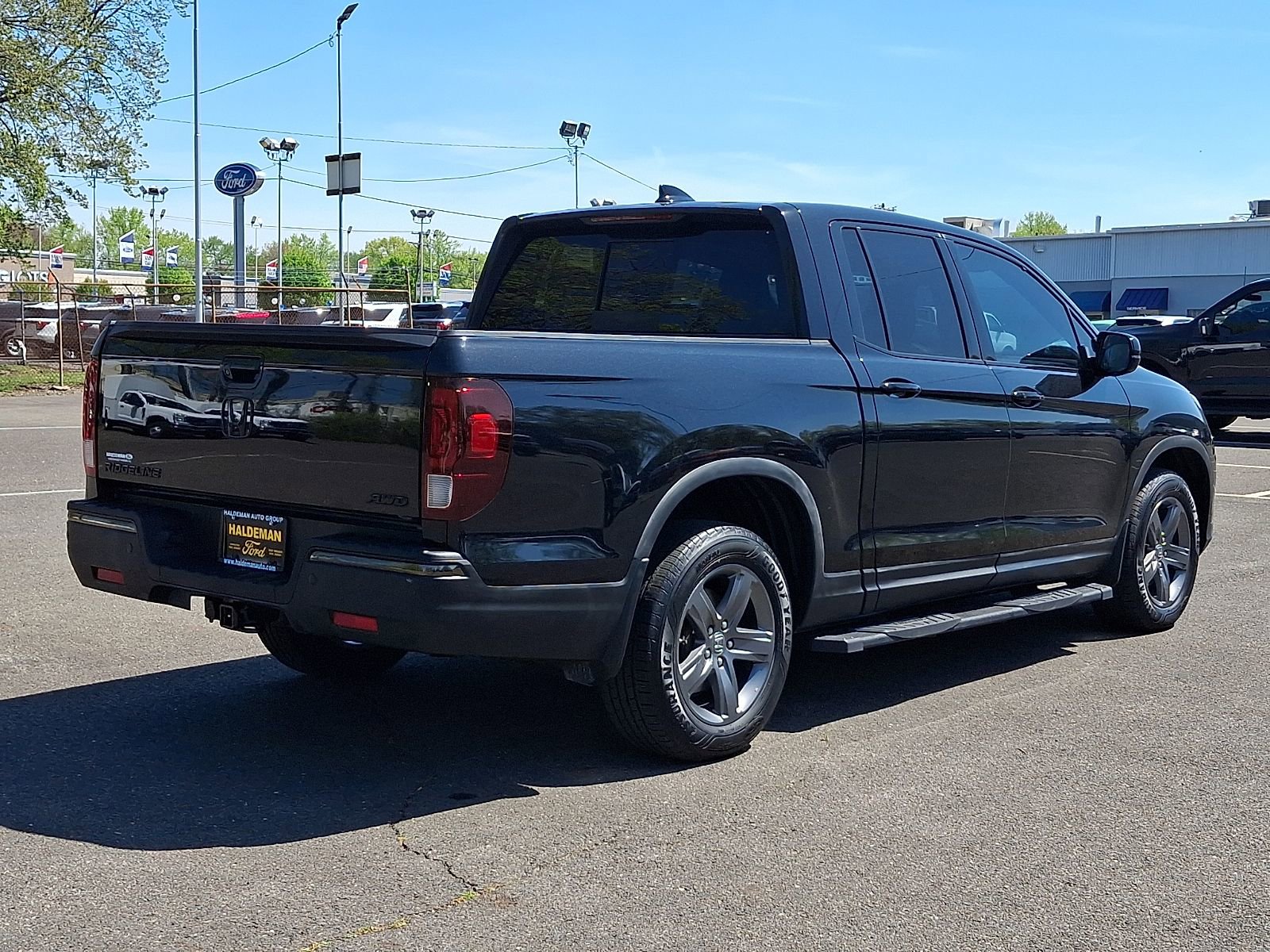 Used 2017 Honda Ridgeline Black Edition image 7