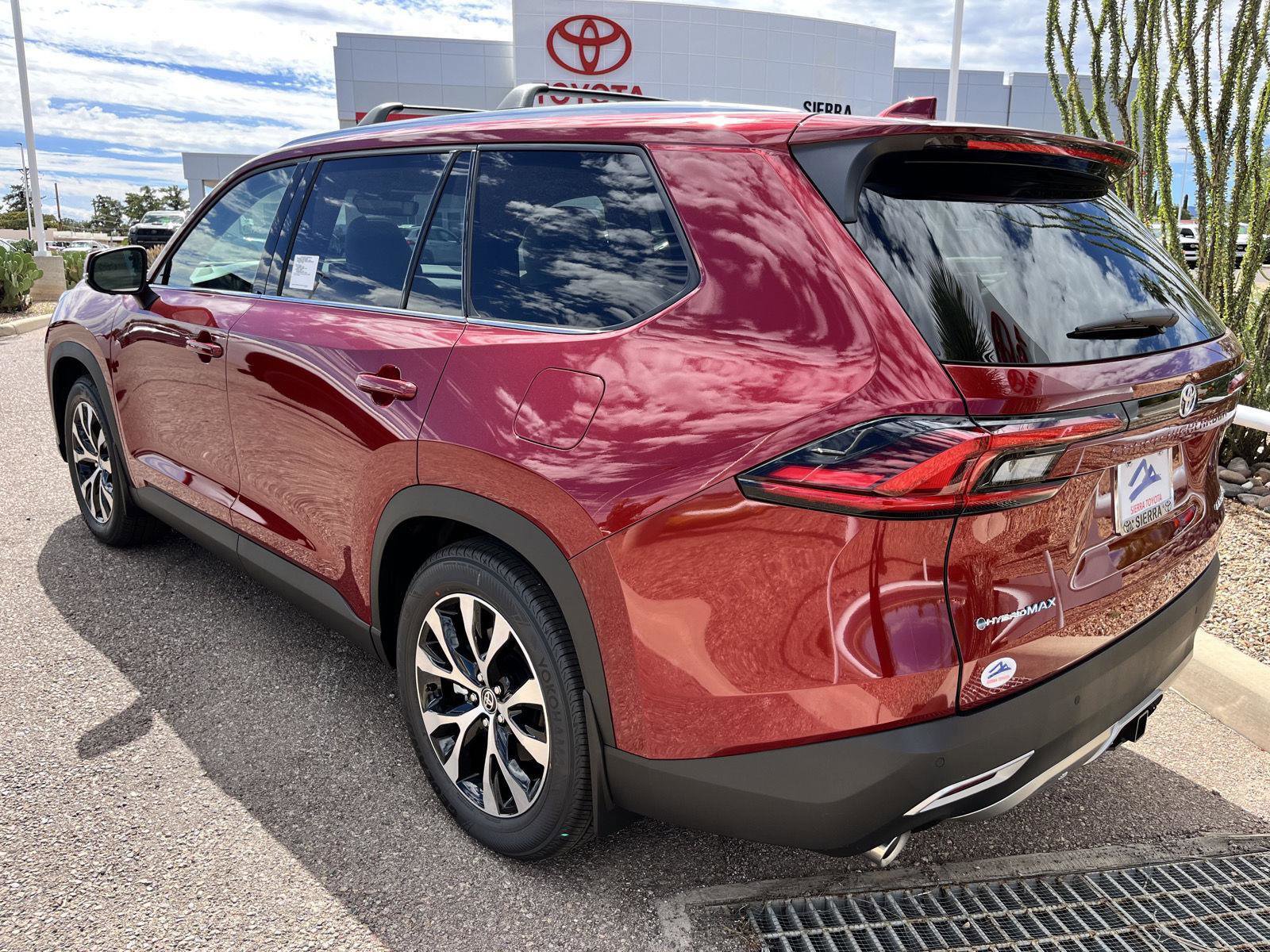 New 2026 Toyota Grand Highlander AWD Hybrid image 3