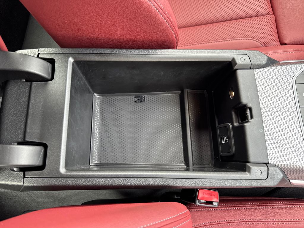 Used 2025 BMW i4 eDrive40 w/ Premium Package image 40