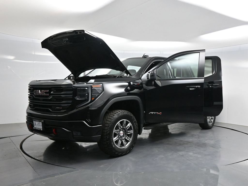 Used 2024 GMC Sierra 1500 AT4 w/ Technology Package AWD/4WD image 48