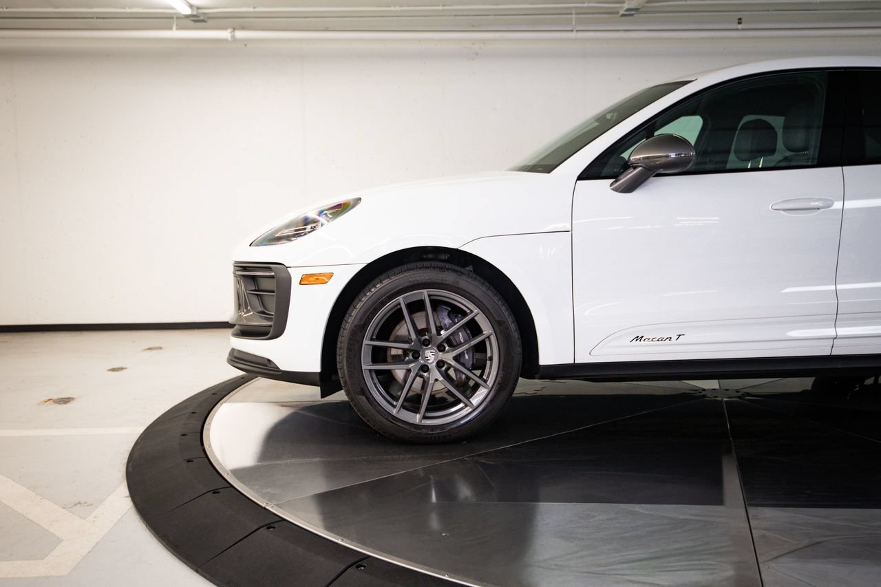 Certified 2024 Porsche Macan Turbo AWD/4WD image 11