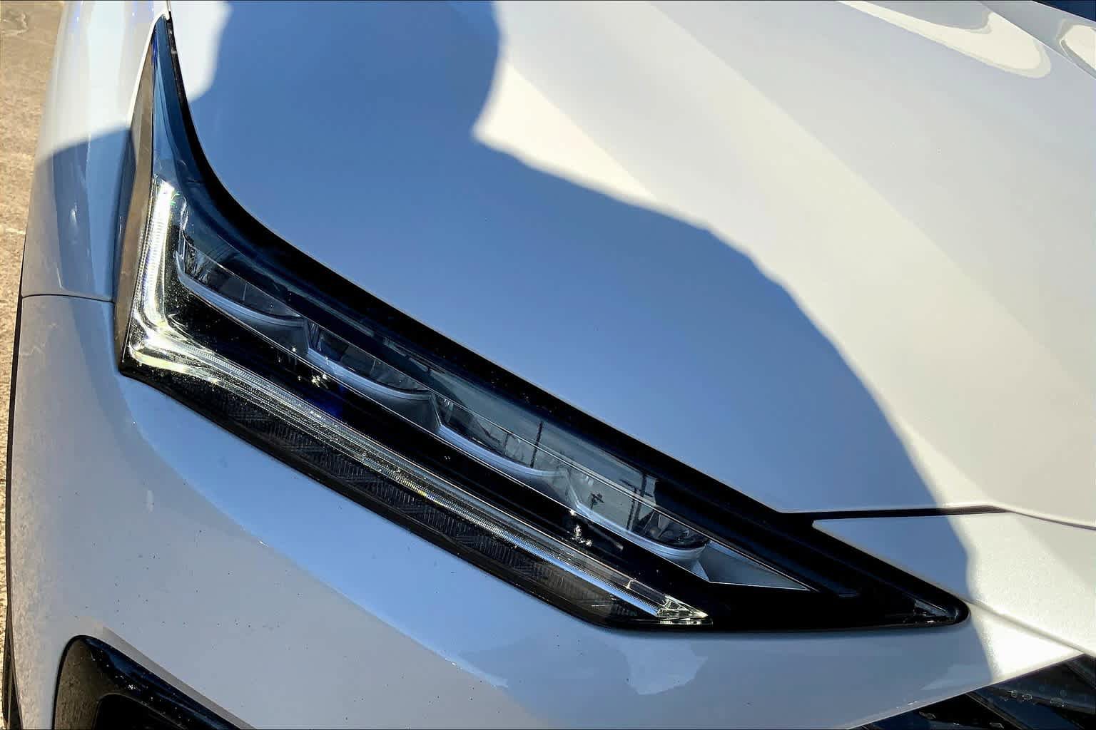 Used 2025 Acura MDX A-Spec image 13