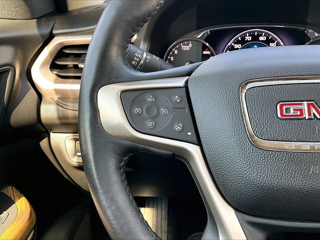 Used 2017 GMC Acadia Denali w/ Technology Package AWD/4WD image 15