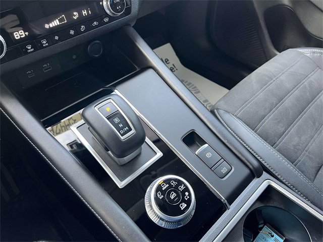 Used 2022 Mitsubishi Outlander SE image 22