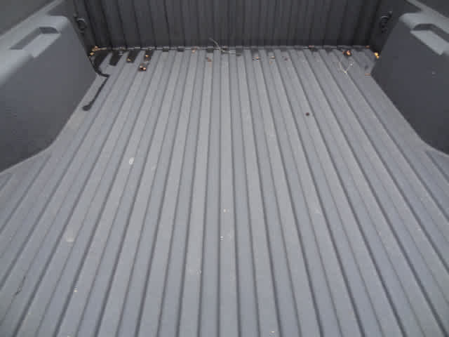 Used 2025 Toyota Tacoma SR5 AWD/4WD image 9