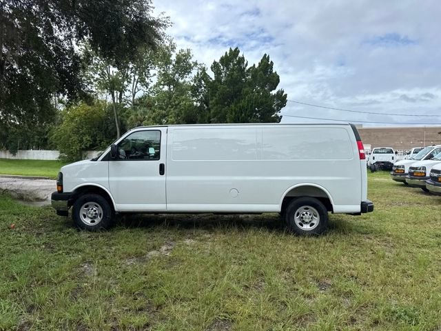New 2025 Chevrolet Express 2500 Work Van 3D Extended Cargo Van w/ Driver Convenience Package RWD image 6