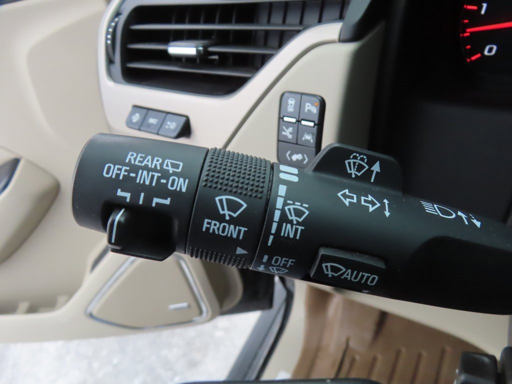 Used 2016 GMC Yukon XL Denali w/ Open Road Package image 26