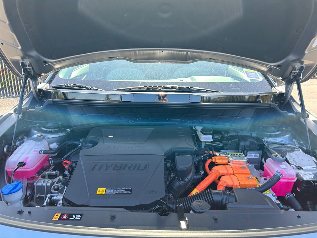 Used 2024 Kia Niro SX image 29