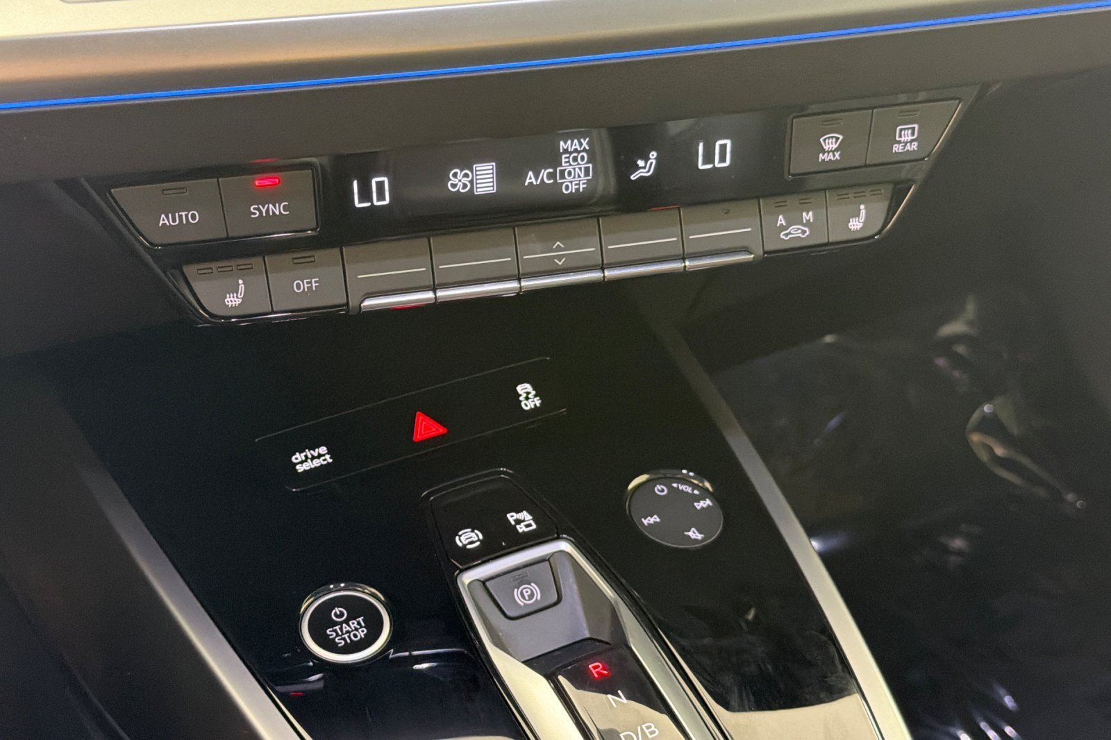Certified 2023 Audi Q4 e-tron Premium Plus w/ Premium Plus RWD image 20