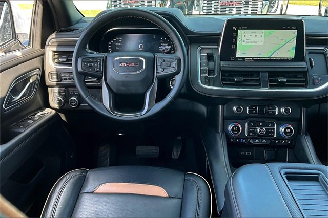 Used 2024 GMC Yukon XL AT4 w/ Technology Package image 8