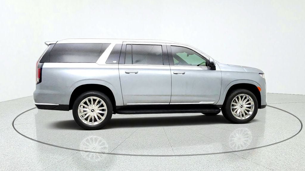 Used 2024 Cadillac Escalade ESV Premium Luxury w/ Performance Package AWD/4WD image 4