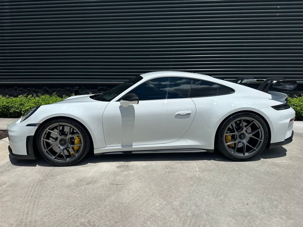 Used 2025 Porsche 911 GT3 image 2