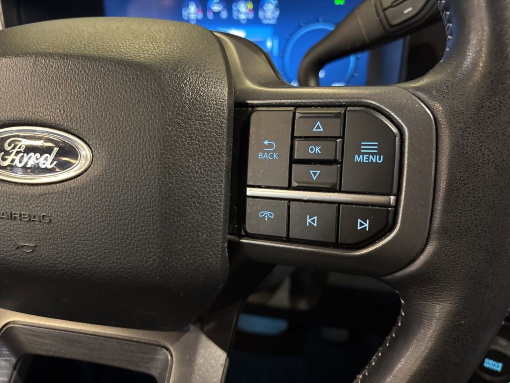Used 2024 Ford F350 Lariat w/ Chrome Package image 32
