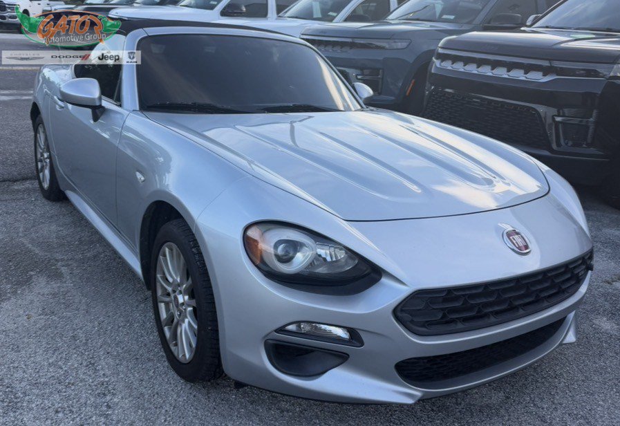 Used 2019 FIAT 124 Spider Classica