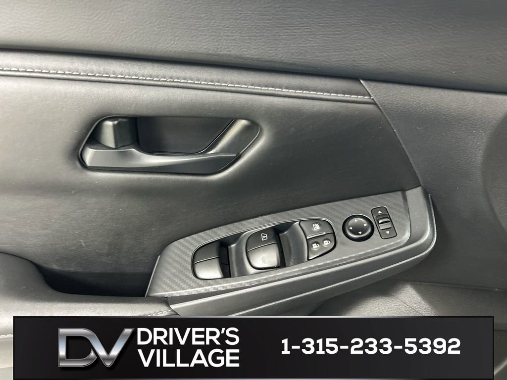 Used 2024 Nissan Sentra S FWD image 11