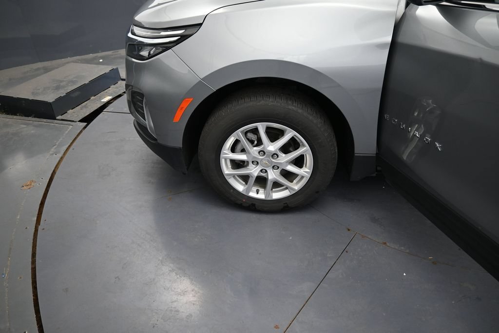 Used 2024 Chevrolet Equinox LT AWD/4WD image 15