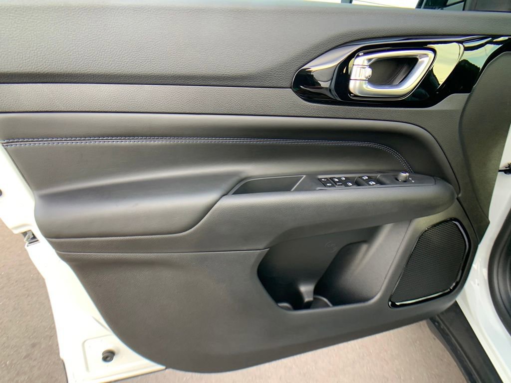 New 2026 Jeep Compass Limited image 11