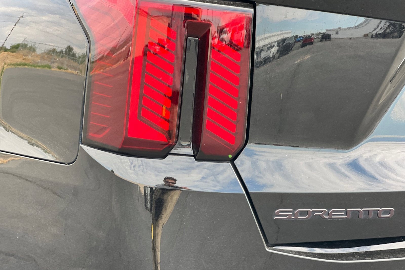 Used 2025 Kia Sorento SX Prestige image 24