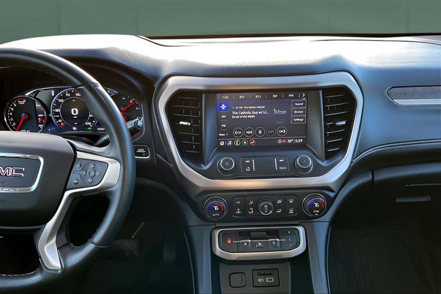 Used 2023 GMC Acadia Denali w/ Denali Ultimate Package image 16