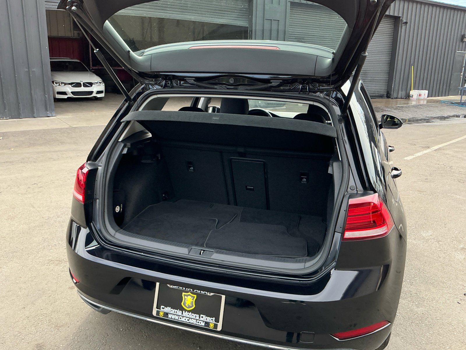 Used 2019 Volkswagen e-Golf SE w/ Driver Assistance Package image 26