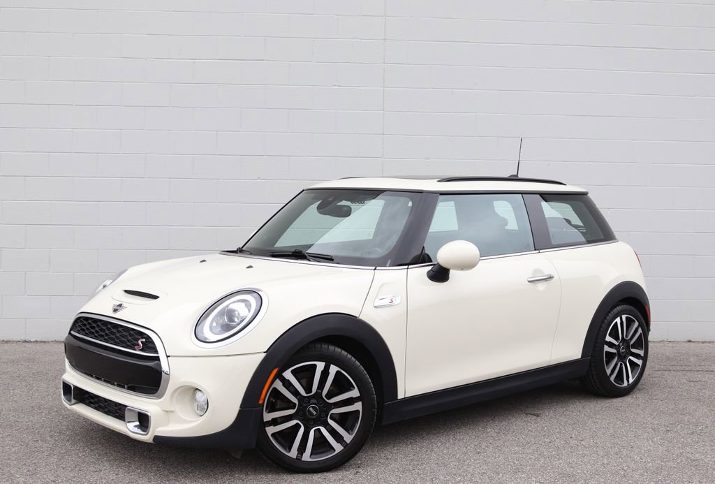 Used 2019 MINI Cooper S w/ Premium Package image 8