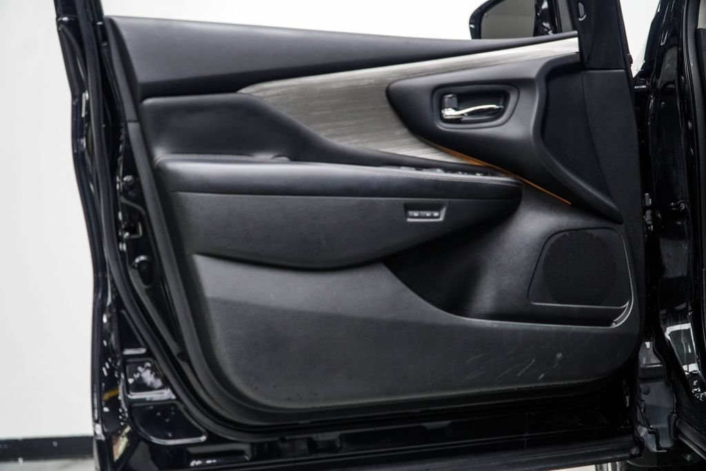 Used 2015 Nissan Murano Platinum w/ Cargo Package w/Cover FWD image 36
