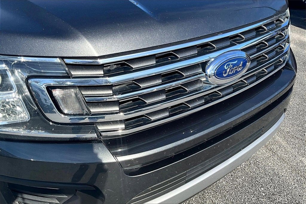 Used 2019 Ford Expedition Max XLT w/ Equipment Group 202A image 34