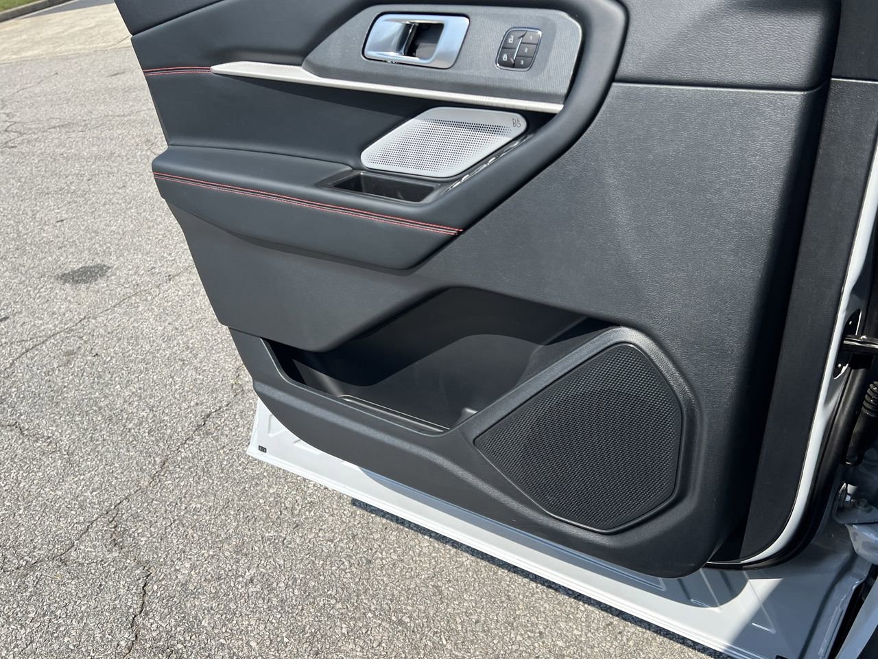 New 2026 Ford Explorer ST image 17