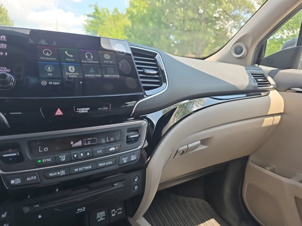 Used 2020 Honda Pilot Elite image 20