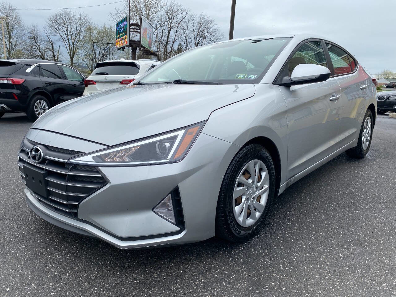 Used 2019 Hyundai Elantra SE image 7