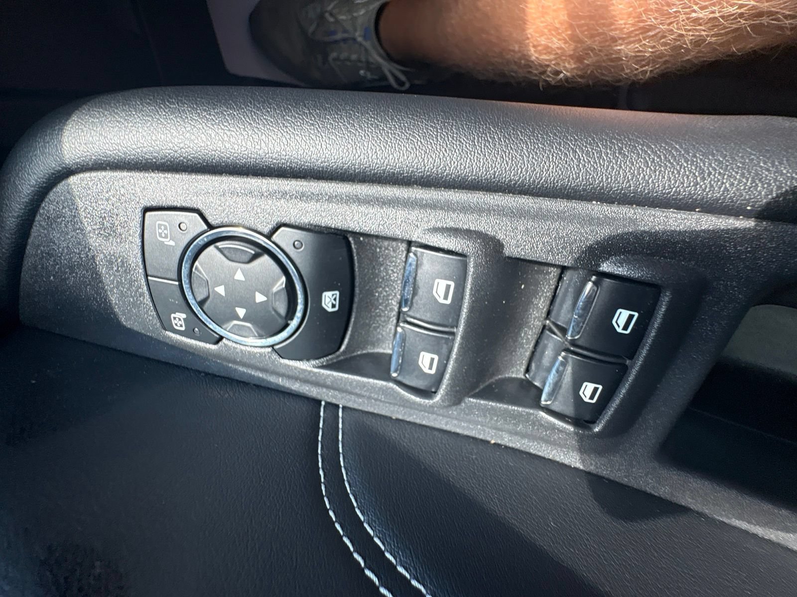 Used 2023 Ford Edge Titanium AWD/4WD image 20