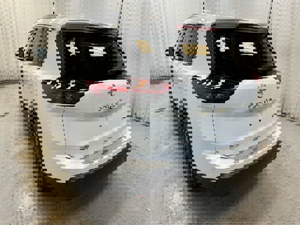 New 2026 Nissan Rogue SV image 2