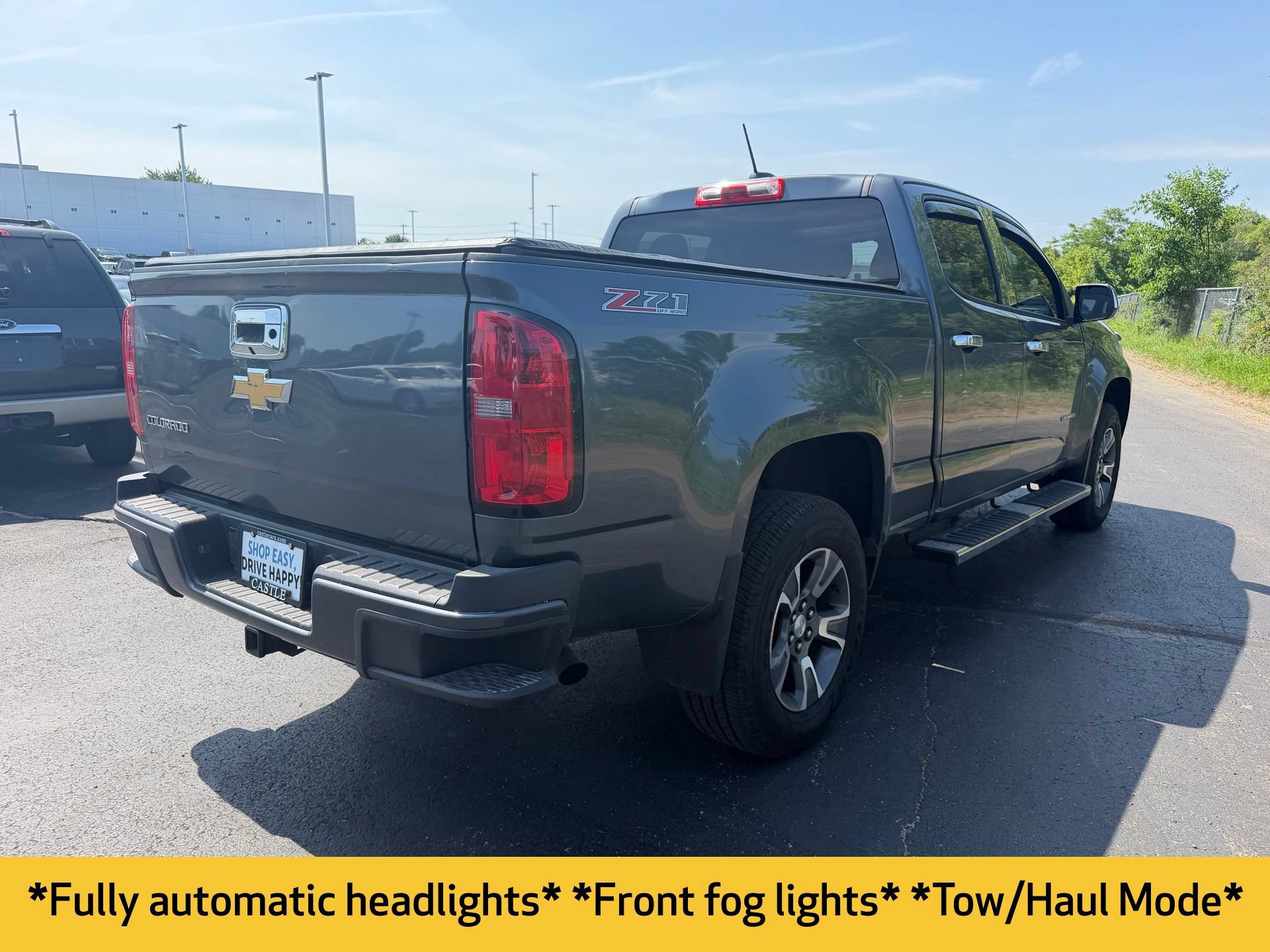 Used 2015 Chevrolet Colorado Z71 w/ LPO, Gearon Divider Package AWD/4WD image 8