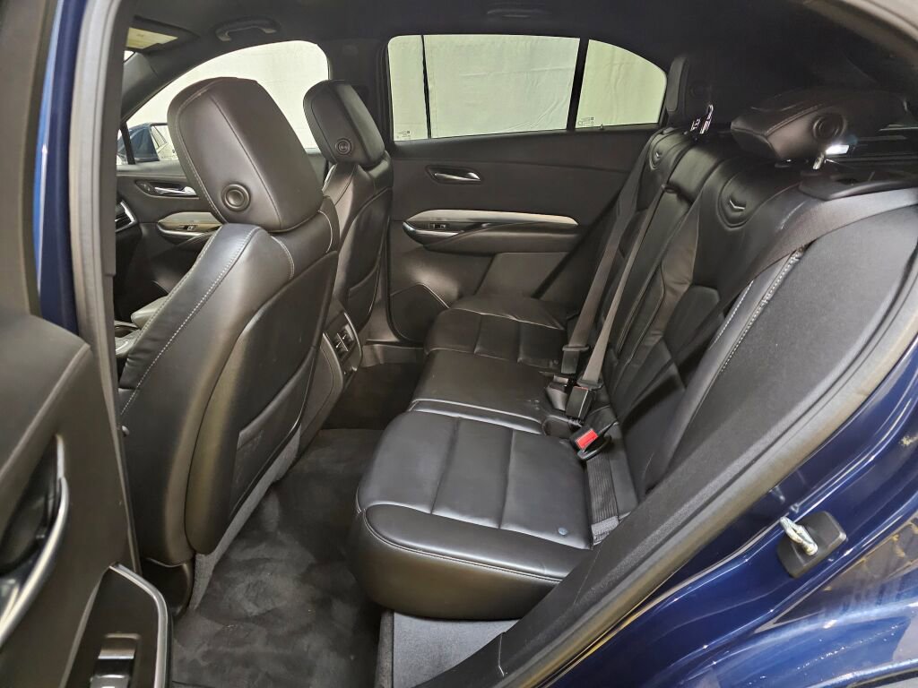 Used 2020 Cadillac XT4 Premium Luxury image 16