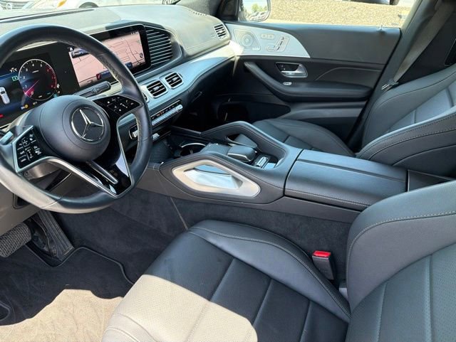 Used 2025 Mercedes-Benz GLS 450 4MATIC image 13