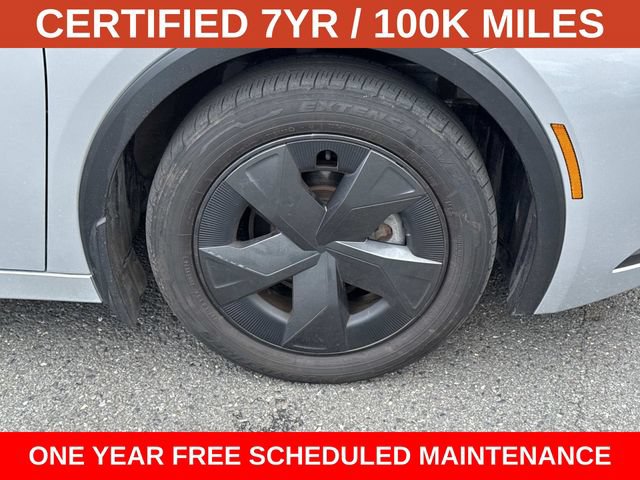 Used 2024 Toyota Prius LE FWD image 7