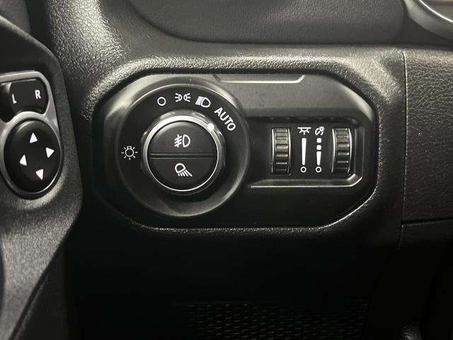 Used 2022 Jeep Gladiator Overland w/ Popular Equipment Package image 24