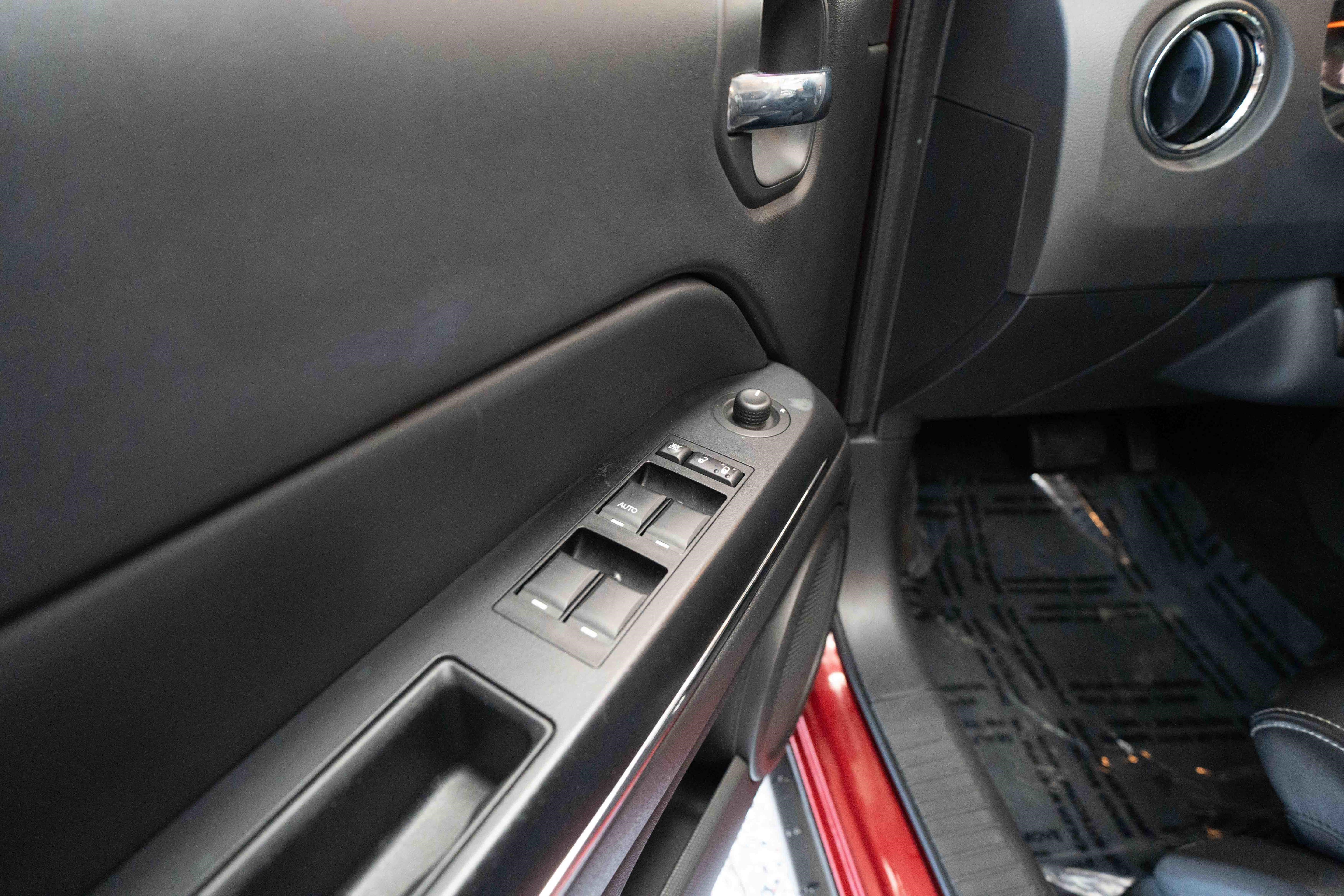 Used 2014 Jeep Patriot Limited FWD image 7