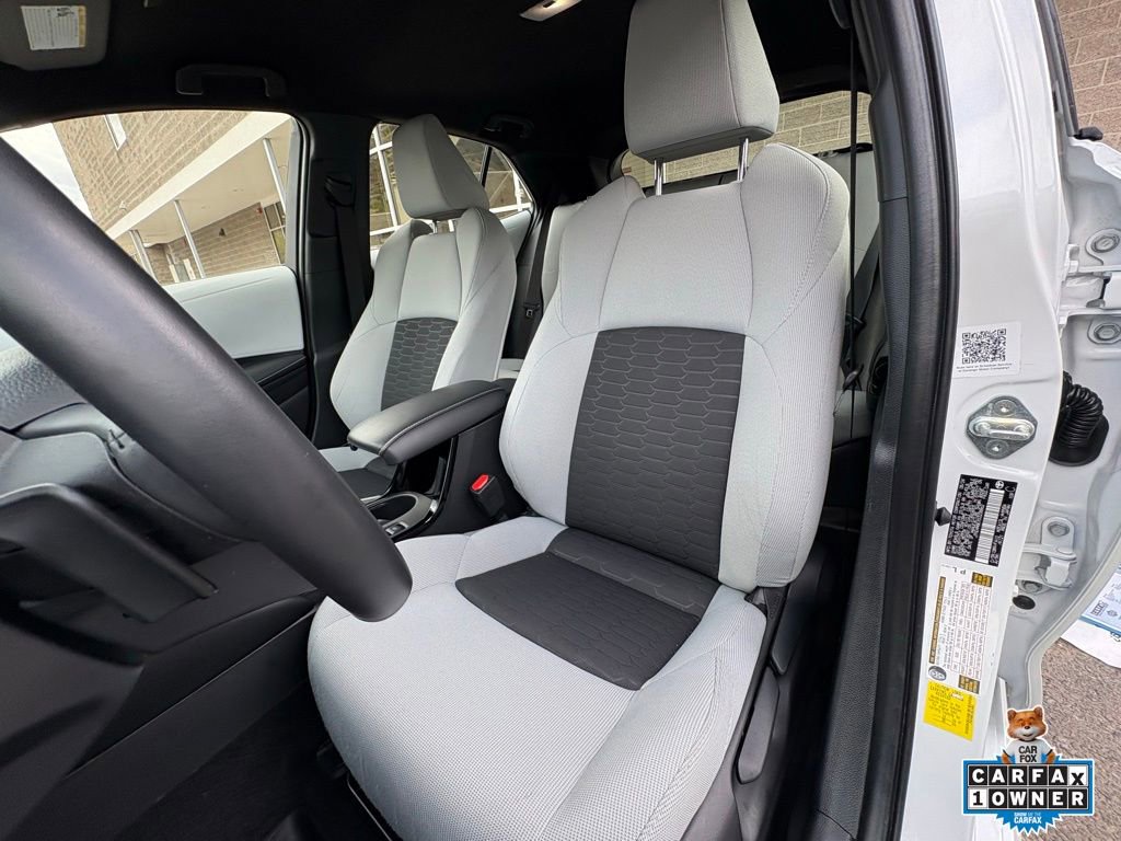 Certified 2025 Toyota Corolla SE w/ SE Package image 15