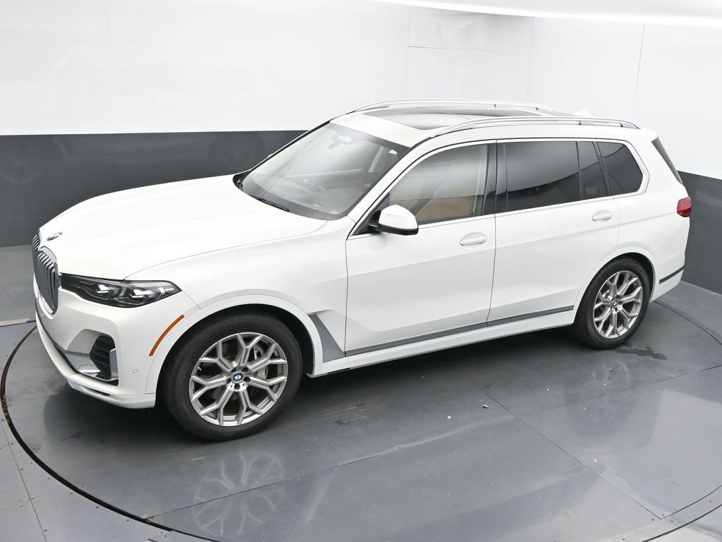 Used 2022 BMW X7 xDrive40i w/ Executive Package image 37