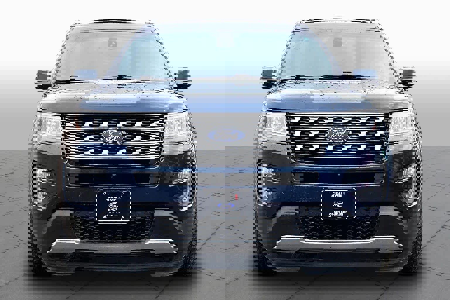 Used 2016 Ford Explorer Limited w/ Equipment Group 303A image 4